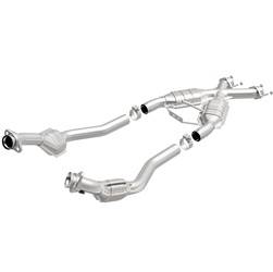 MagnaFlow 49 State Converter - Direct Fit Catalytic Converter - MagnaFlow 49 State Converter 93333 UPC: 841380011503 - Image 1