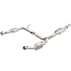 MagnaFlow 49 State Converter - 93000 Series Direct Fit Catalytic Converter - MagnaFlow 49 State Converter 93372 UPC: 841380063878 - Image 1