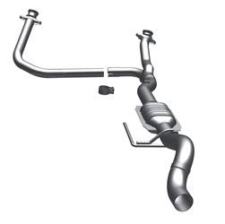 MagnaFlow 49 State Converter - Direct Fit Catalytic Converter - MagnaFlow 49 State Converter 49111 UPC: 841380043542 - Image 1