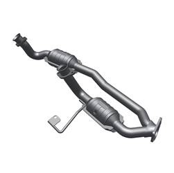 MagnaFlow 49 State Converter - Direct Fit Catalytic Converter - MagnaFlow 49 State Converter 49624 UPC: 841380045690 - Image 1