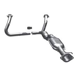 MagnaFlow 49 State Converter - Direct Fit Catalytic Converter - MagnaFlow 49 State Converter 93226 UPC: 841380049940 - Image 1