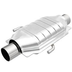 MagnaFlow California Converter - Universal California Catalytic Converter - MagnaFlow California Converter 339026 UPC: 841380084712 - Image 1