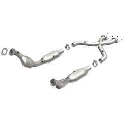 MagnaFlow California Converter - Direct Fit California Catalytic Converter - MagnaFlow California Converter 441114 UPC: 841380070234 - Image 1