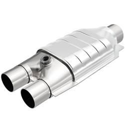 MagnaFlow California Converter - Universal California Catalytic Converter - MagnaFlow California Converter 39037 UPC: 841380034724 - Image 1