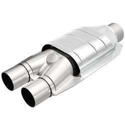 MagnaFlow California Converter - Universal California Catalytic Converter - MagnaFlow California Converter 333007 UPC: 841380084347 - Image 1