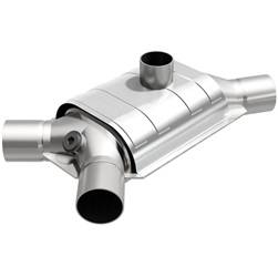 MagnaFlow California Converter - Universal California Catalytic Converter - MagnaFlow California Converter 333002 UPC: 841380084958 - Image 1