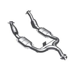 MagnaFlow California Converter - Direct Fit California OBDII Catalytic Converter - MagnaFlow California Converter 441108 UPC: 841380070180 - Image 1