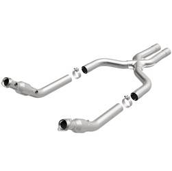 Magnaflow Performance Exhaust - Tru-X Stainless Steel Crossover Pipe w/Converter - Magnaflow Performance Exhaust 16459 UPC: 841380056238 - Image 1