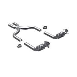 Magnaflow Performance Exhaust - Tru-X Stainless Steel Crossover Pipe w/Converter - Magnaflow Performance Exhaust 16454 UPC: 841380040848 - Image 1