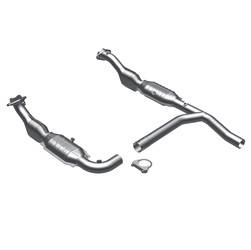 Magnaflow Performance Exhaust - Tru-X Stainless Steel Crossover Pipe w/Converter - Magnaflow Performance Exhaust 15475 UPC: 841380016010 - Image 1